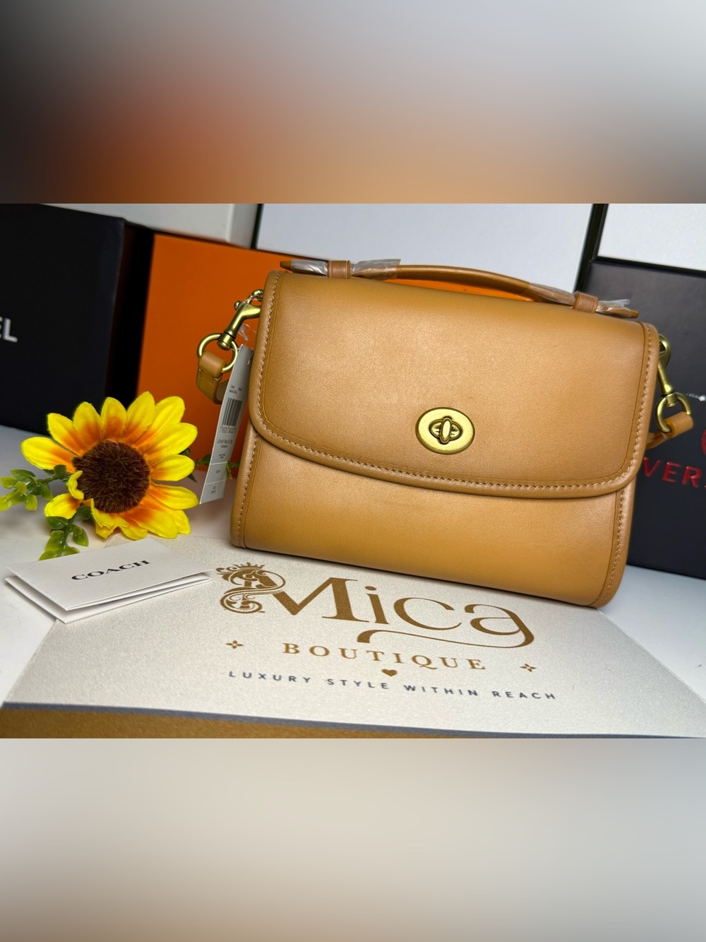 🆕COACH Caramel Leather Turnlock Crossbody - Picture 6 of 17
